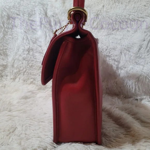 SOLD!! Red Vintage Coach Willis Bag #9927 - Picture 4 of 9